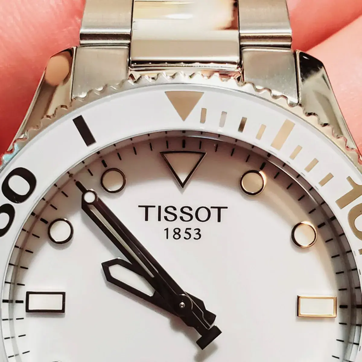 男女で使える白ダイバーズ（ティソ シースター 1000 36MM） | 腕時計