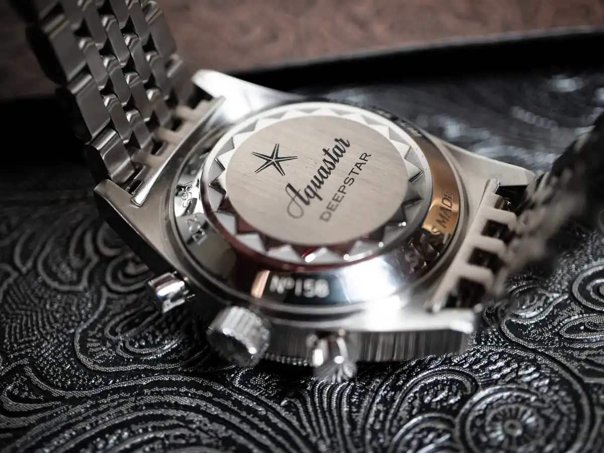 Deepstar 39mm Chronograph アクアスター Deepstar Chronograph レビュー 写真