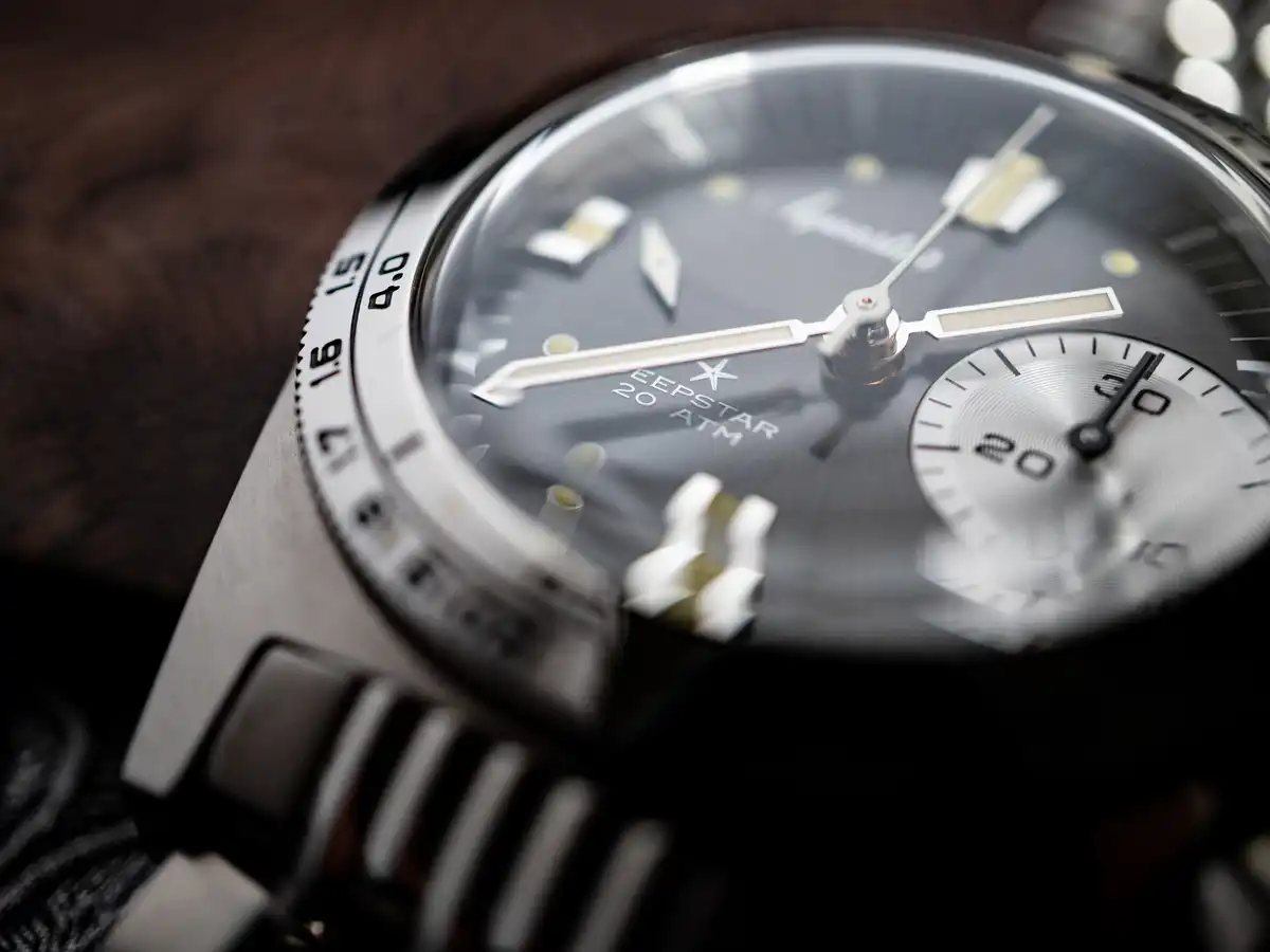 Deepstar 39mm Chronograph アクアスター Deepstar Chronograph レビュー 写真