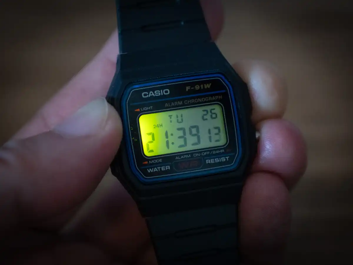 F-91W カシオ チープカシオ CASIO 写真 バックライト