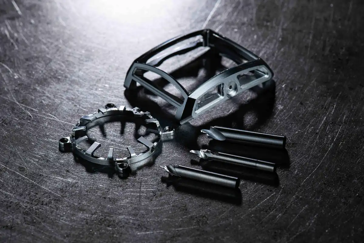 ミナセ SEVEN WINDOWS 雪平 ブラックグラデーション ダイアル 20周年