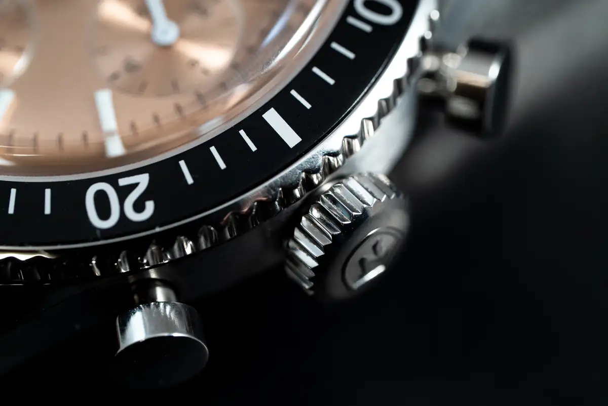 腕時計喫茶-Wristwatch-Tearoom- | 【購入・実写レビュー】テレコンで2.8倍も!! ソニー「100mm F2.8 Macro GM OSS」最大撮影倍率 1.4倍で〝腕時計を撮る〟 FE 100mm F2.8 Macro GM OSS 作例 撮影サンプル