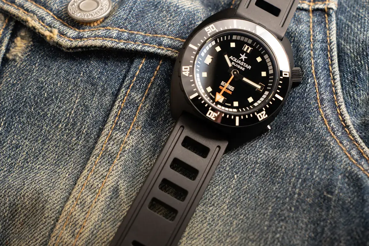 腕時計喫茶-Wristwatch-Tearoom- | Cラインの不可避な誘惑… アクアスター「ベンソス プロフェッショナル」購入記 AQUASTAR BENTHOS PROFESSIONAL アクアスター ベンソス プロフェッショナル 黒いダイバーズウォッチ