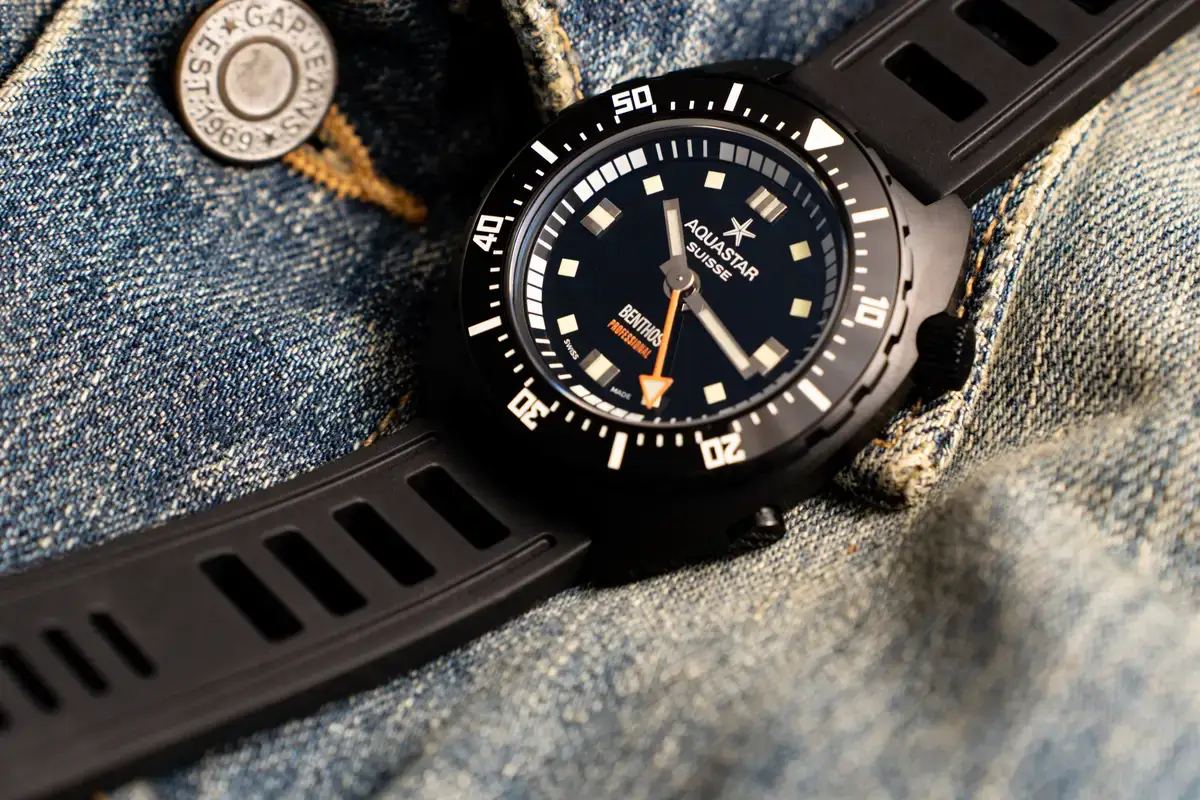 腕時計喫茶-Wristwatch-Tearoom- | Cラインの不可避な誘惑… アクアスター「ベンソス プロフェッショナル」購入記 AQUASTAR BENTHOS PROFESSIONAL アクアスター ベンソス プロフェッショナル 黒いダイバーズウォッチ