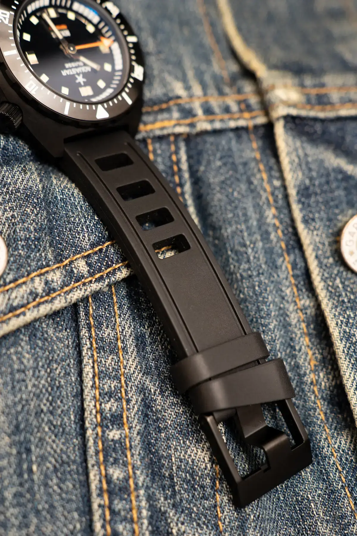 腕時計喫茶-Wristwatch-Tearoom- | Cラインの不可避な誘惑… アクアスター「ベンソス プロフェッショナル」購入記 AQUASTAR BENTHOS PROFESSIONAL アクアスター ベンソス プロフェッショナル 黒いダイバーズウォッチ