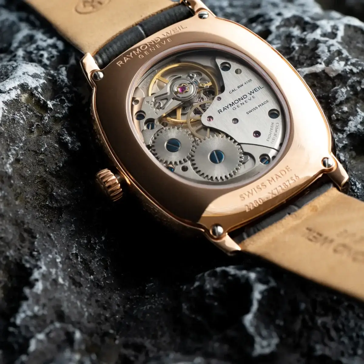 腕時計喫茶-Wristwatch-Tearoom- | レイモンド・ウェイルの新作オーバルケース「トッカータ ヘリテージ」とは、如何なるドレスウォッチなのか?? 腕時計喫茶-Wristwatch-Tearoom- | レイモンド・ウェイルの新作オーバルケース「トッカータ ヘリテージ」とは、如何なるドレスウォッチなのか??