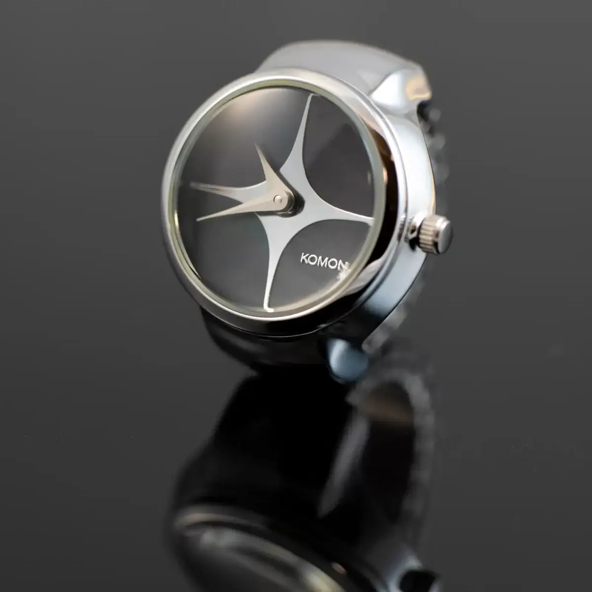 KOMONO(コモノ) リングウォッチ Noor ブラック シルバー