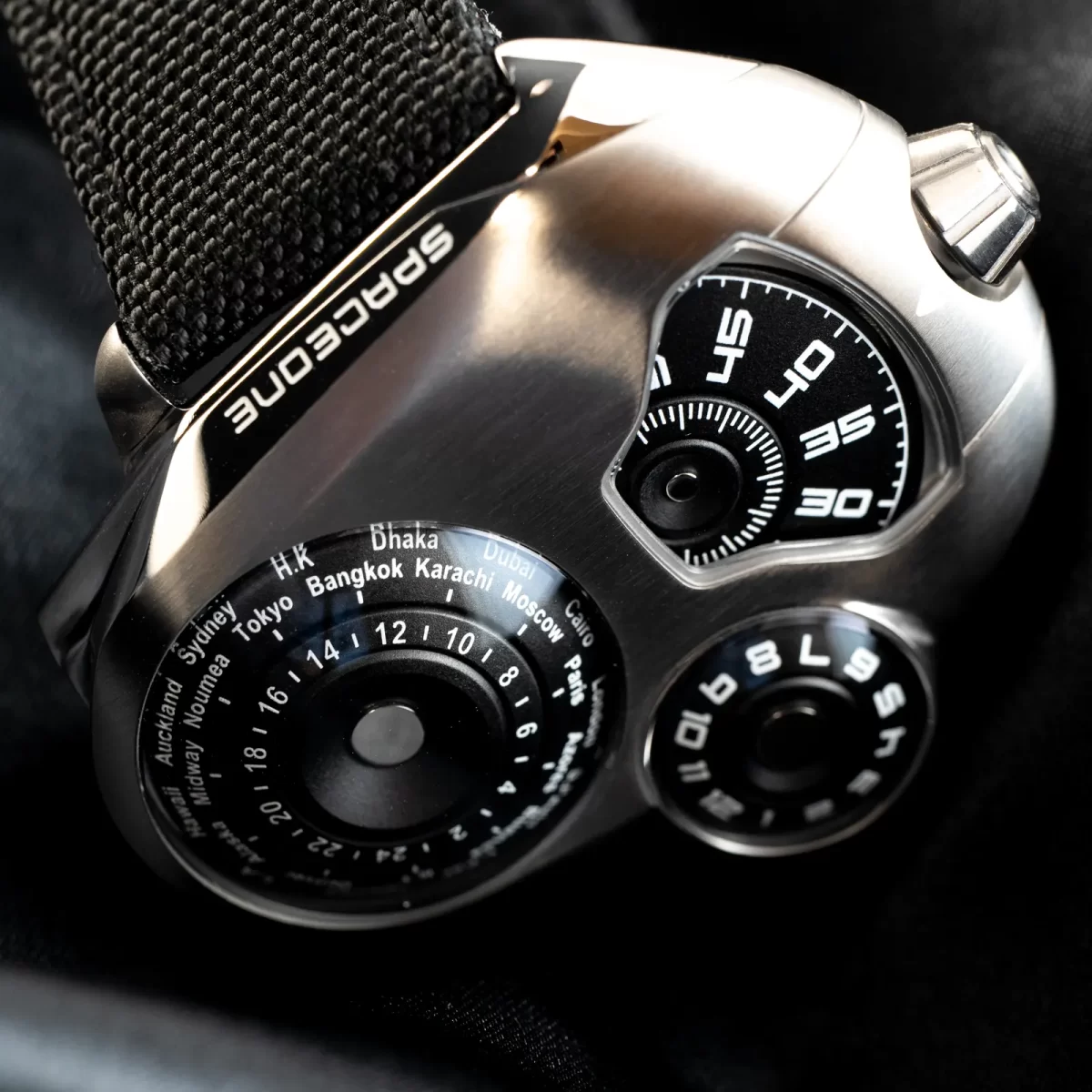 スペースワン ワールドタイマー チタニウム SpaceOne WORLDTIMER TITANIUM 12時方向から