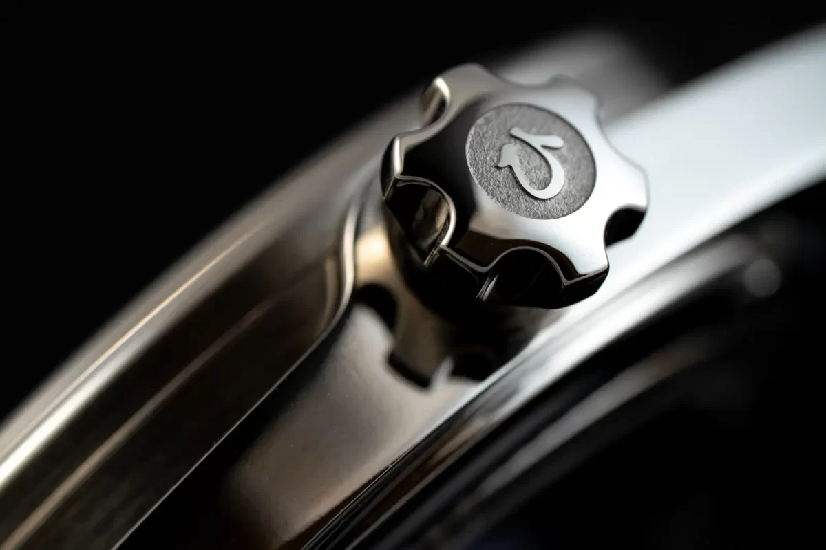 Hitori Watch ひとりウォッチ NEXUS ネクサス リューズ