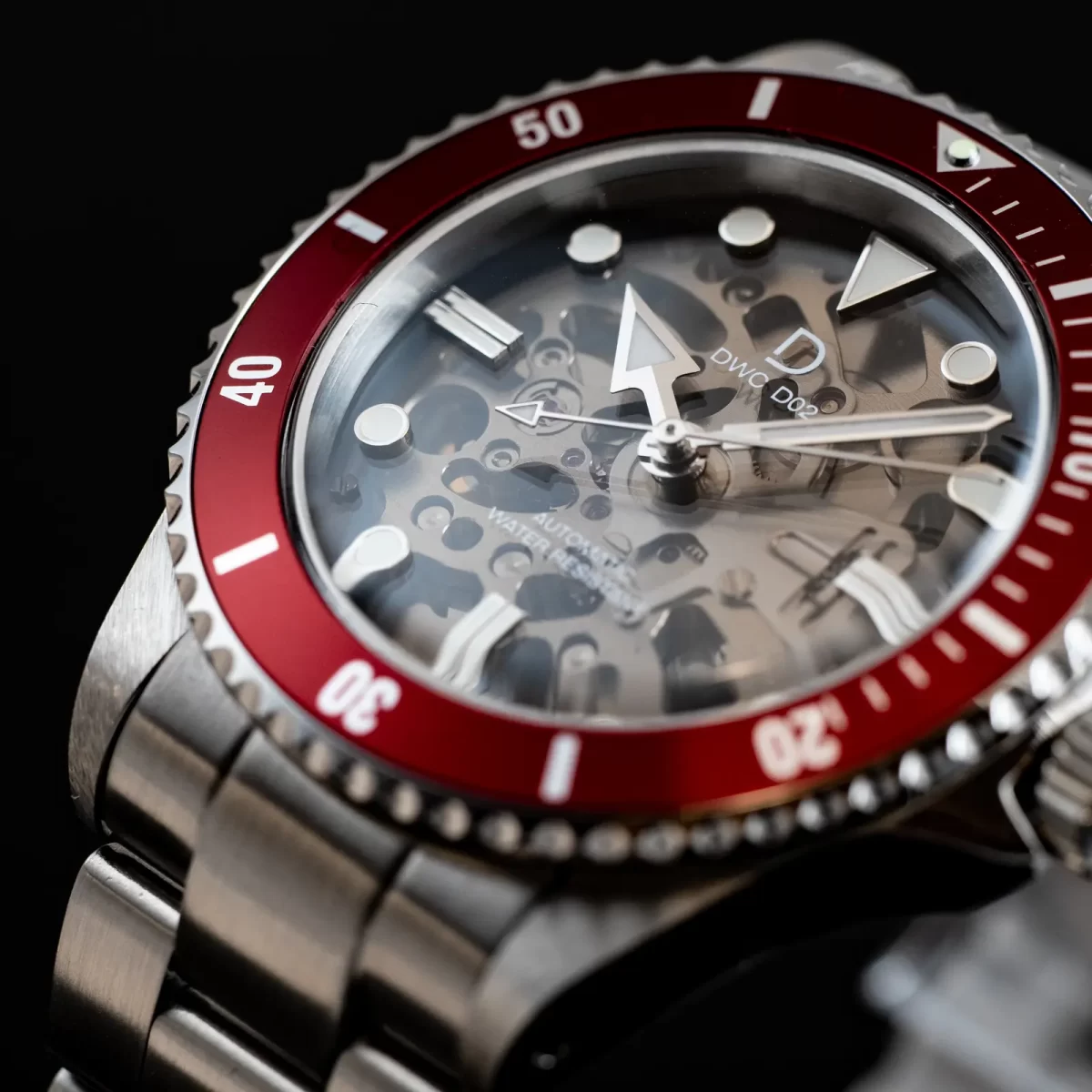 DIYウォッチキット ダイバーズ 40ミリ DIY Watch Club 赤ベゼル マクロ