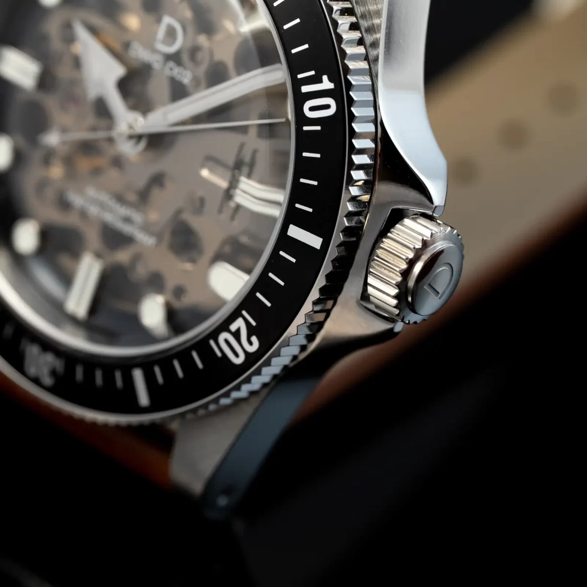 DIYウォッチキット ダイバーズ 40ミリ DIY Watch Club 黒ベゼル マクロ