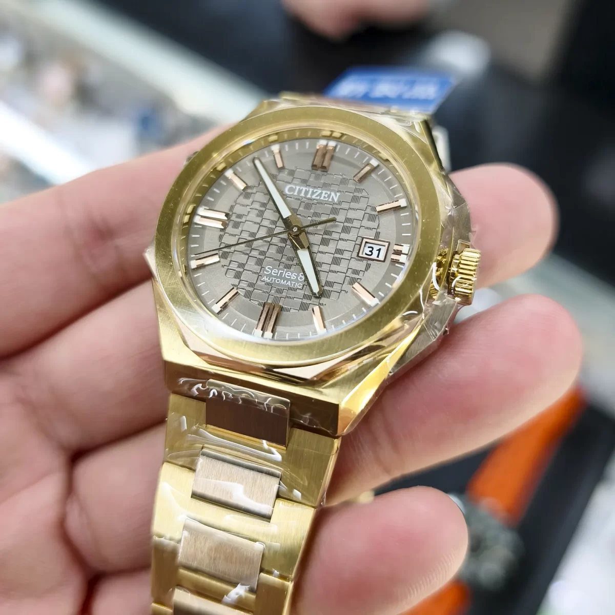 シチズン シリーズエイト NB6085-57W Series 8 Citizen 新製品 手のひら 載せる Cal.9051