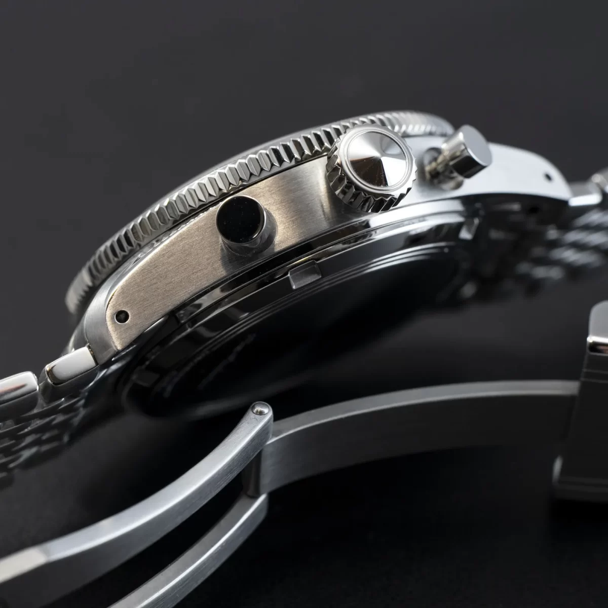 Lorca watch ロルカ モデル No.2 model シルバー サンレイ ダイヤル ケース側面 黒バック